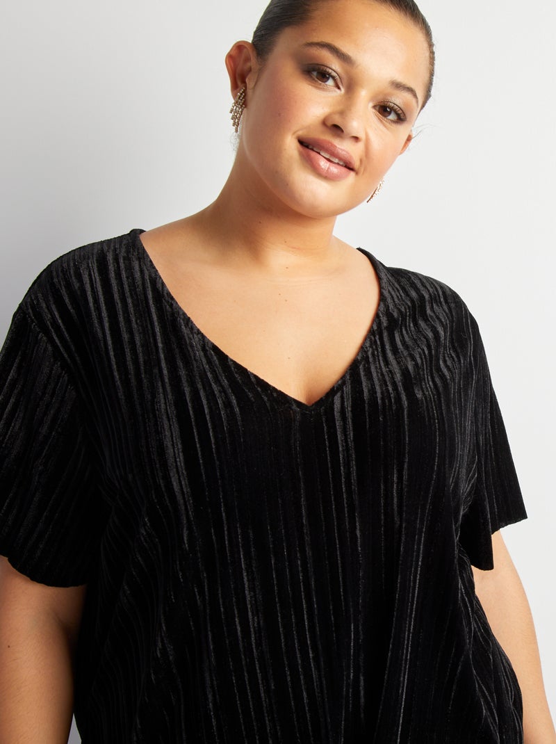 T-shirt in velluto scollo a V nero - Kiabi