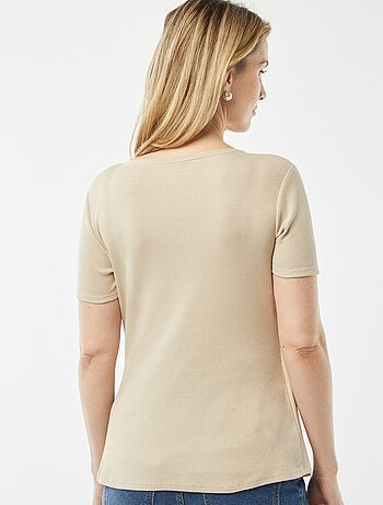 T-shirt incrociata per allattamento