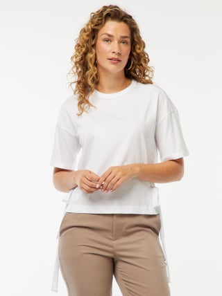 T-shirt larga con fiocchi