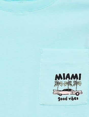 T-shirt loose fit con taschino sul petto