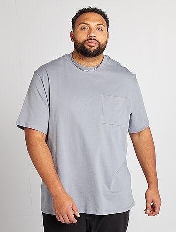 T-shirt maniche corte con tasca sul petto