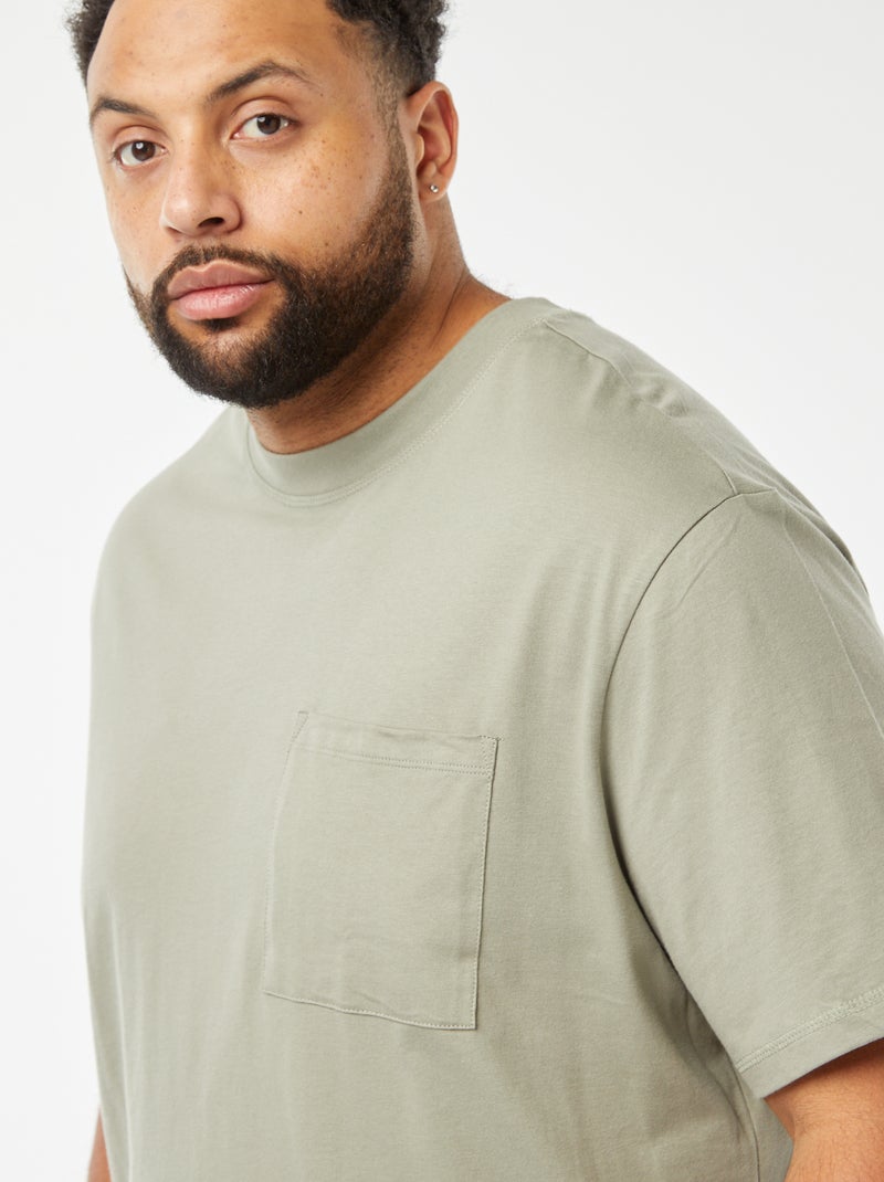 T-shirt maniche corte con tasca sul petto VERDE - Kiabi