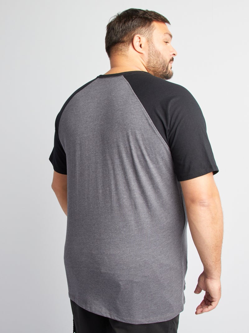 T-shirt maniche corte raglan con tasca sul petto NERO - Kiabi