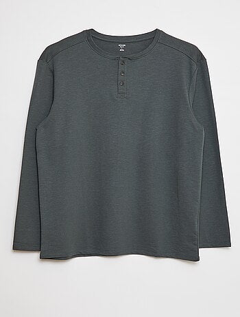 T-shirt maniche lunghe con collo serafino