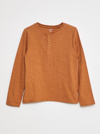 T-shirt maniche lunghe e collo serafino