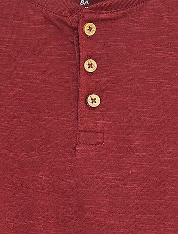 T-shirt maniche lunghe e collo serafino