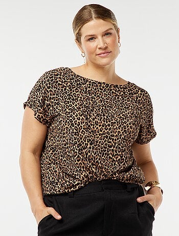 T-shirt morbida in maglia goffrata