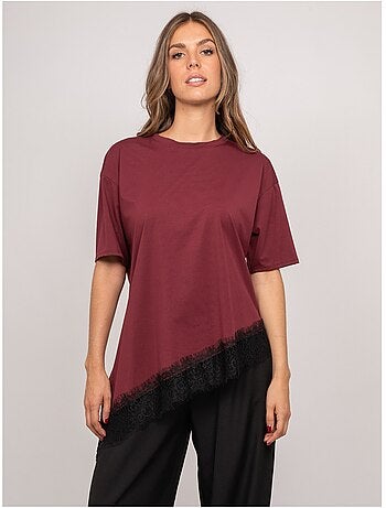 T-shirt oversize asimmetrica con bordo in pizzo forinel