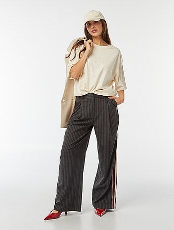 T-shirt oversize con scollo tondo
