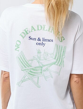 T-shirt oversize con scritta