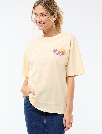 T-shirt oversize con scritta