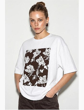 T-shirt oversize in cotone con stampa floreale lucci