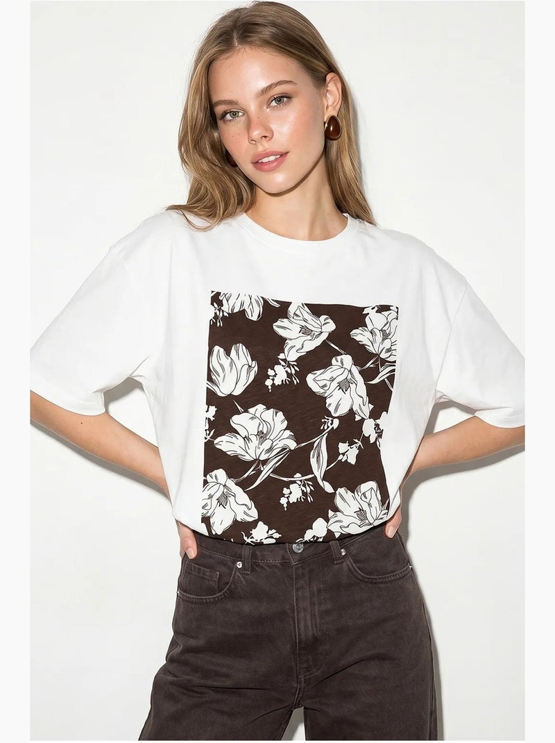 T-shirt oversize in cotone con stampa floreale lucci Bianco Marrone - Kiabi