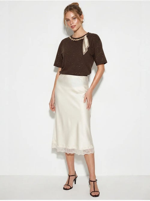 T-shirt oversize in jersey di cotone con girocollo lucci - Kiabi T-shirt oversize in jersey di cotone con girocollo lucci - Kiabi