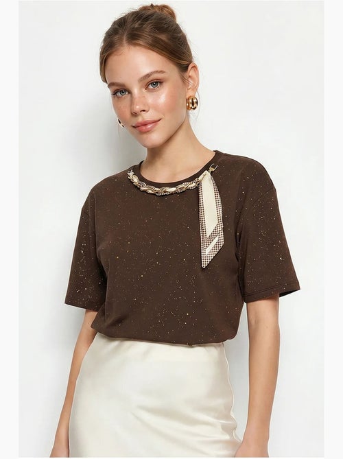 T-shirt oversize in jersey di cotone con girocollo lucci - Kiabi T-shirt oversize in jersey di cotone con girocollo lucci - Kiabi