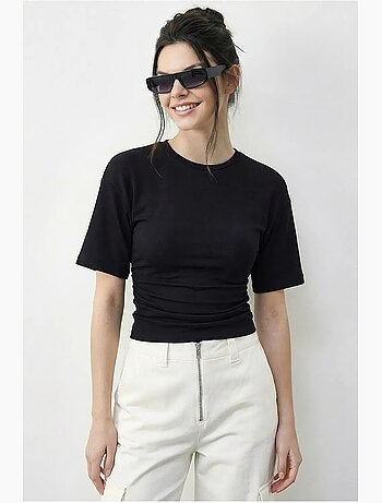 T-shirt regular fit con girocollo lucci