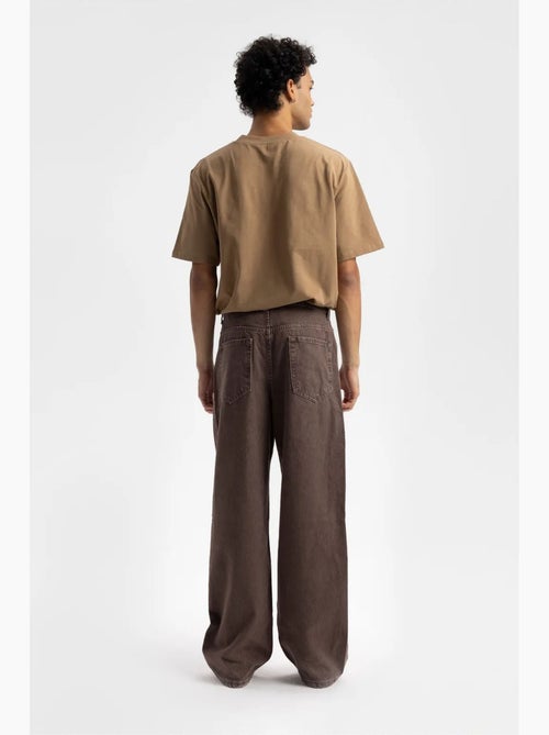 T-shirt relaxed fit con stampa logo e girocollo giesto - Kiabi T-shirt relaxed fit con stampa logo e girocollo giesto - Kiabi