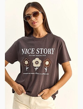 T-shirt relaxed fit con stampa testuale e dettaglio ricamato lucci