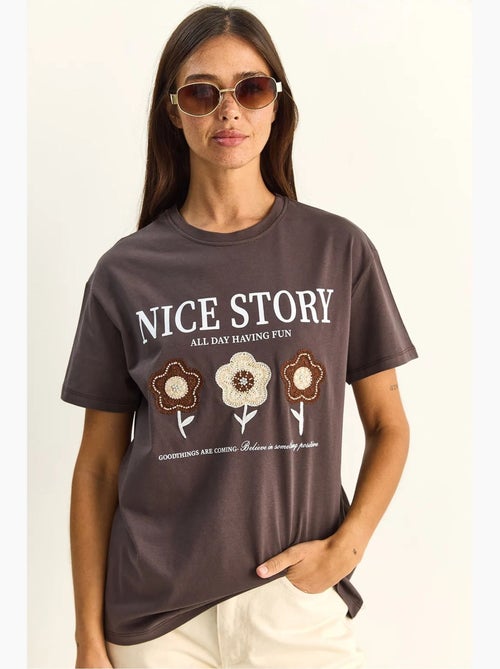 T-shirt relaxed fit con stampa testuale e dettaglio ricamato lucci - Kiabi