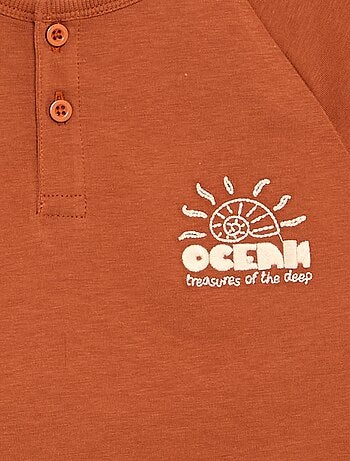 T-shirt ricamata a maniche corte