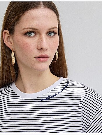T-shirt ricamata, MO Fashion