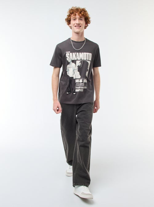 T-shirt Sahinler "Sakamoto days" in cotone - Kiabi