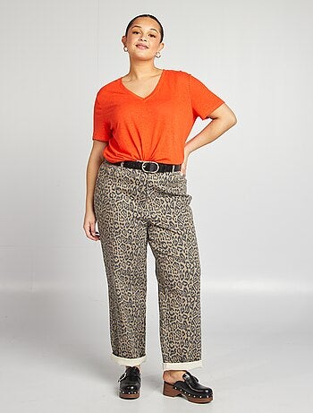 T-shirt scollo a V in misto lino