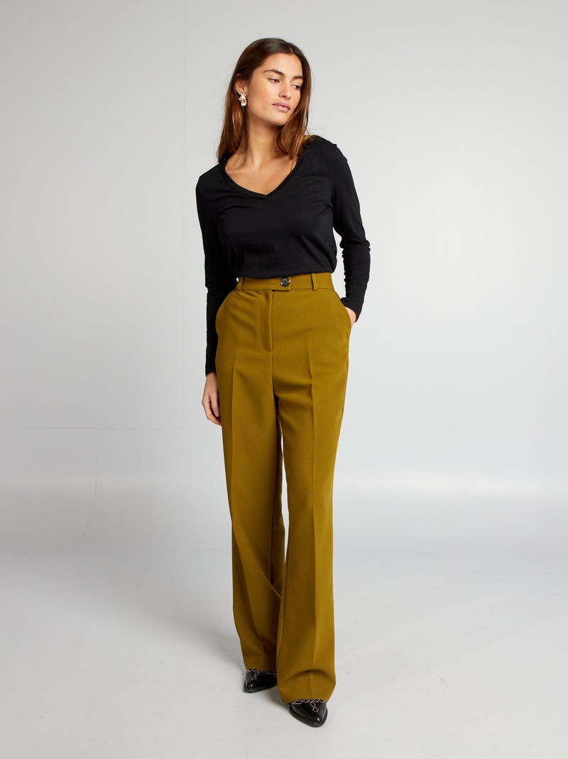 T-shirt scollo a V nero - Kiabi