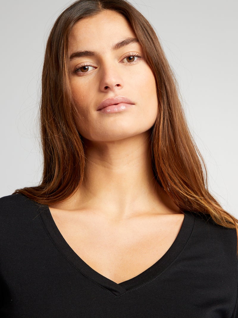 T-shirt scollo a V nero - Kiabi