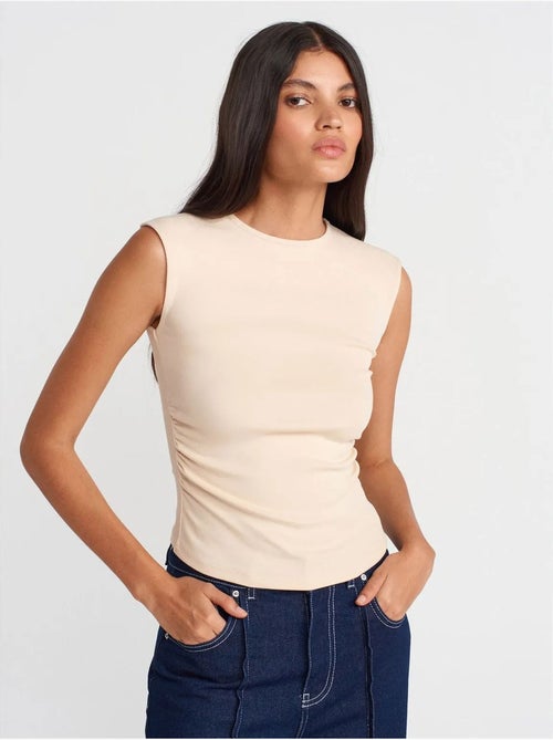 T-shirt senza maniche a costine con girocollo, slim fit dilvin - Kiabi T-shirt senza maniche a costine con girocollo, slim fit dilvin - Kiabi