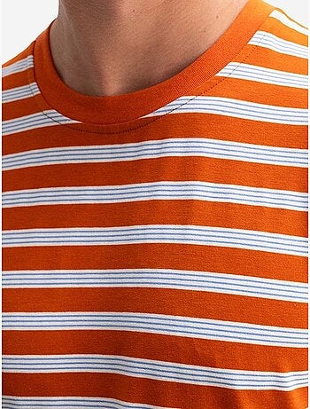 T-shirt slim fit a righe con girocollo giesto