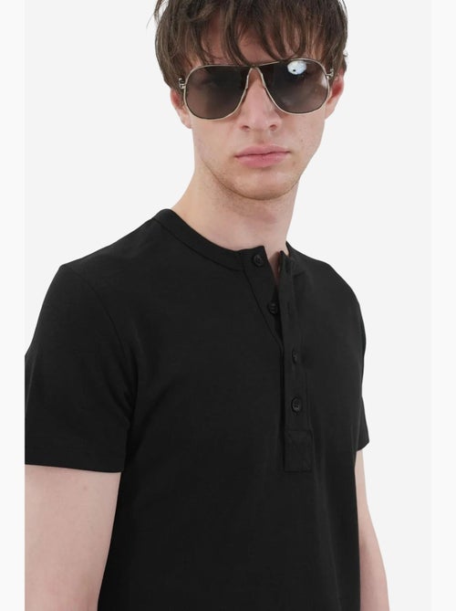 T-shirt slim fit con girocollo e bottoni giesto - Kiabi