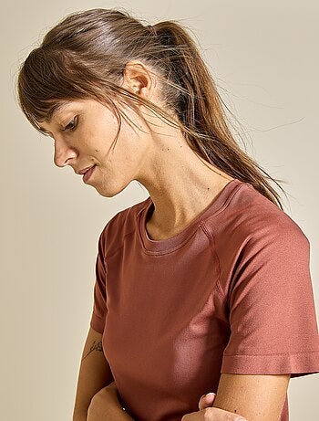 T-shirt sportivo effetto seconda pelle - (ekstract)