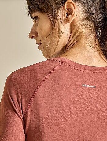 T-shirt sportivo effetto seconda pelle - (ekstract)