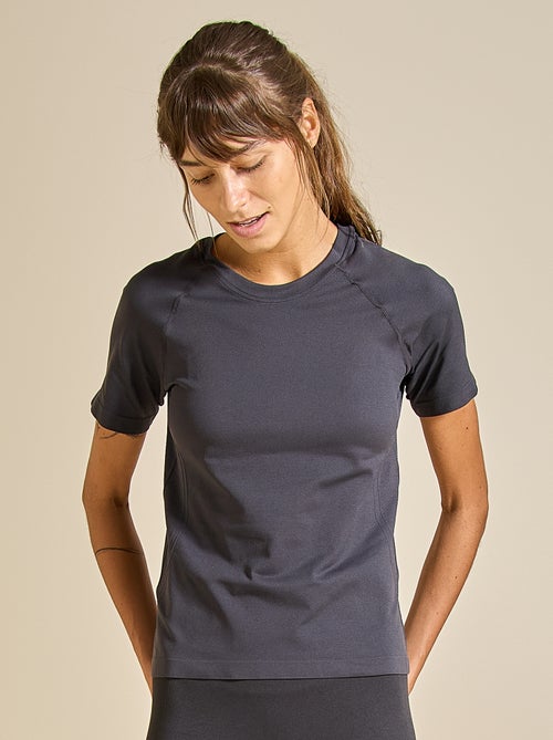 T-shirt sportivo effetto seconda pelle - (ekstract) - Kiabi T-shirt sportivo effetto seconda pelle - (ekstract) - Kiabi