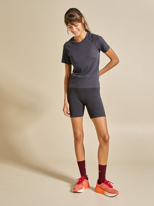 T-shirt sportivo effetto seconda pelle - (ekstract) - Kiabi T-shirt sportivo effetto seconda pelle - (ekstract) - Kiabi