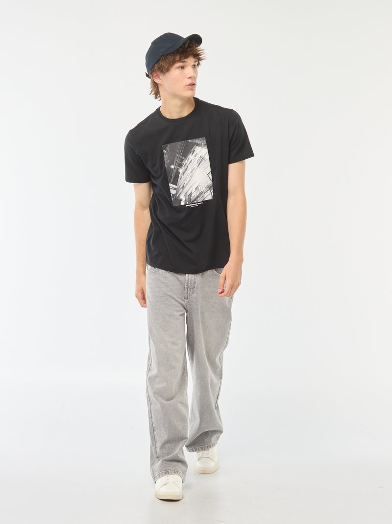 T-shirt stampata a maniche corte Nero - Kiabi