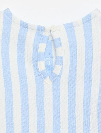 T-shirt stampata e con volant