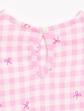 T-shirt stampata e con volant