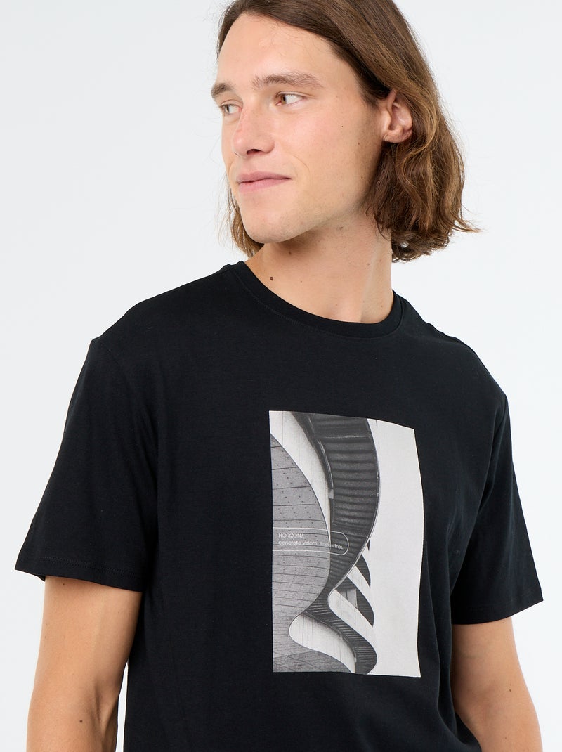 T-shirt stampata fantasia a maniche corte Nero - Kiabi