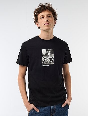 T-shirt stampata fantasia