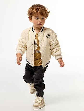 T-shirt stampato animato