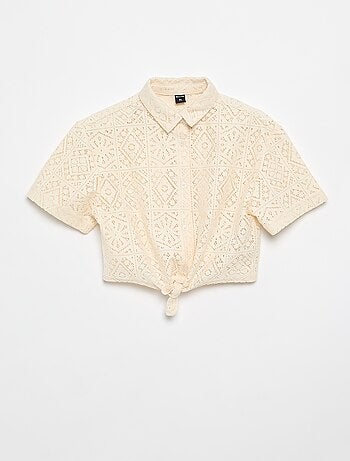 T-shirt stile camicia in crochet traforato