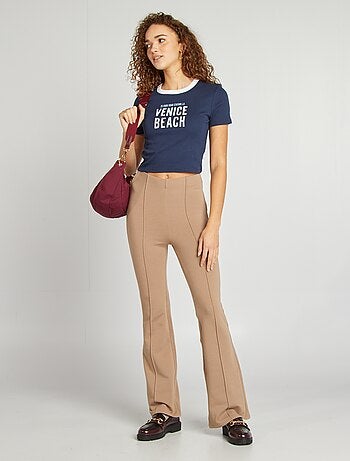 T-shirt stile college