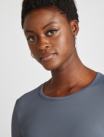 T-shirt stretch a maniche lunghe