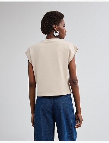 T-shirt tagliata, mo fashion