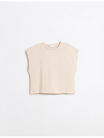 T-shirt tagliata, mo fashion