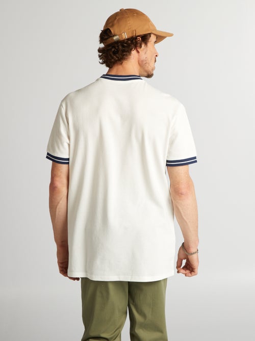 T-shirt testurizzata con bordini a contrasto - Kiabi
