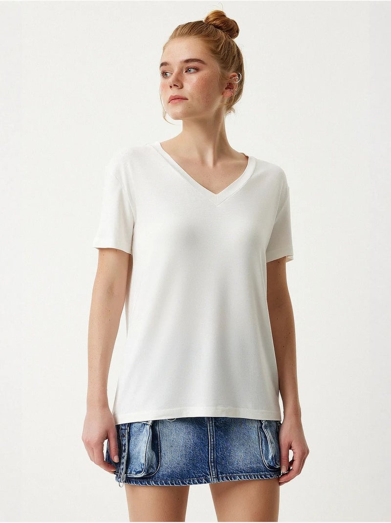 T-shirt tinta unita a maniche corte con scollo a v istanbul Avorio - Kiabi
