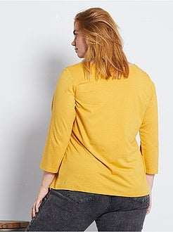 T-shirt tinta unita collo a barchetta - Kiabi